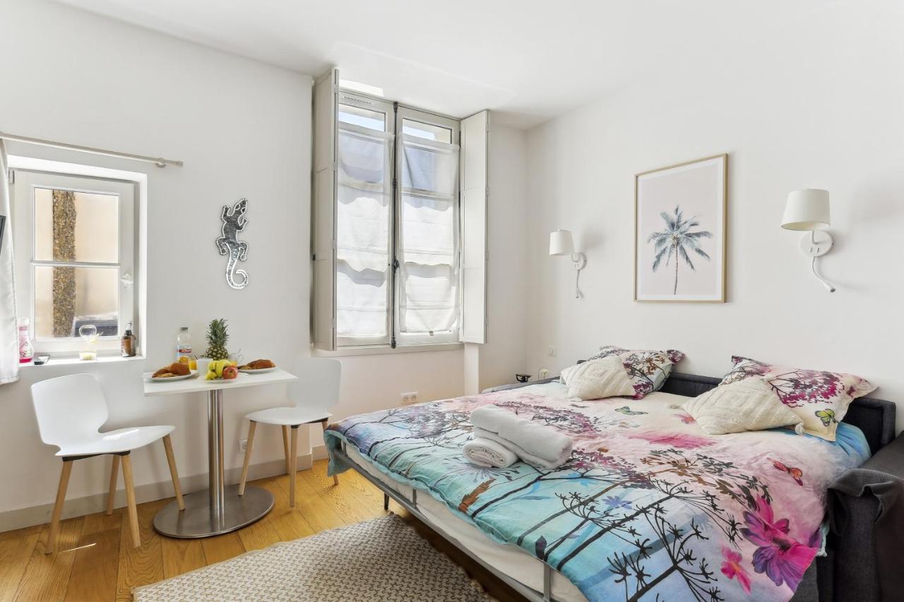 Cosy Studio - Coeur De Versailles Appartement Buitenkant foto